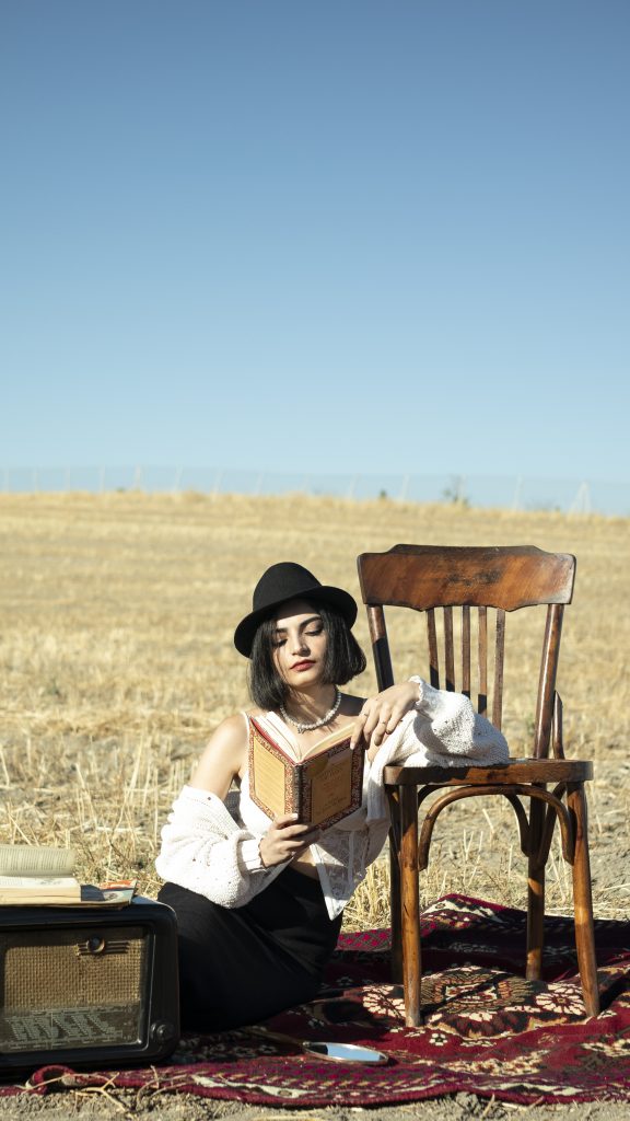 Exploring the Three of Pentacles Tarot Card Meaning Exploring the Three of Pentacles Tarot Card Meaning