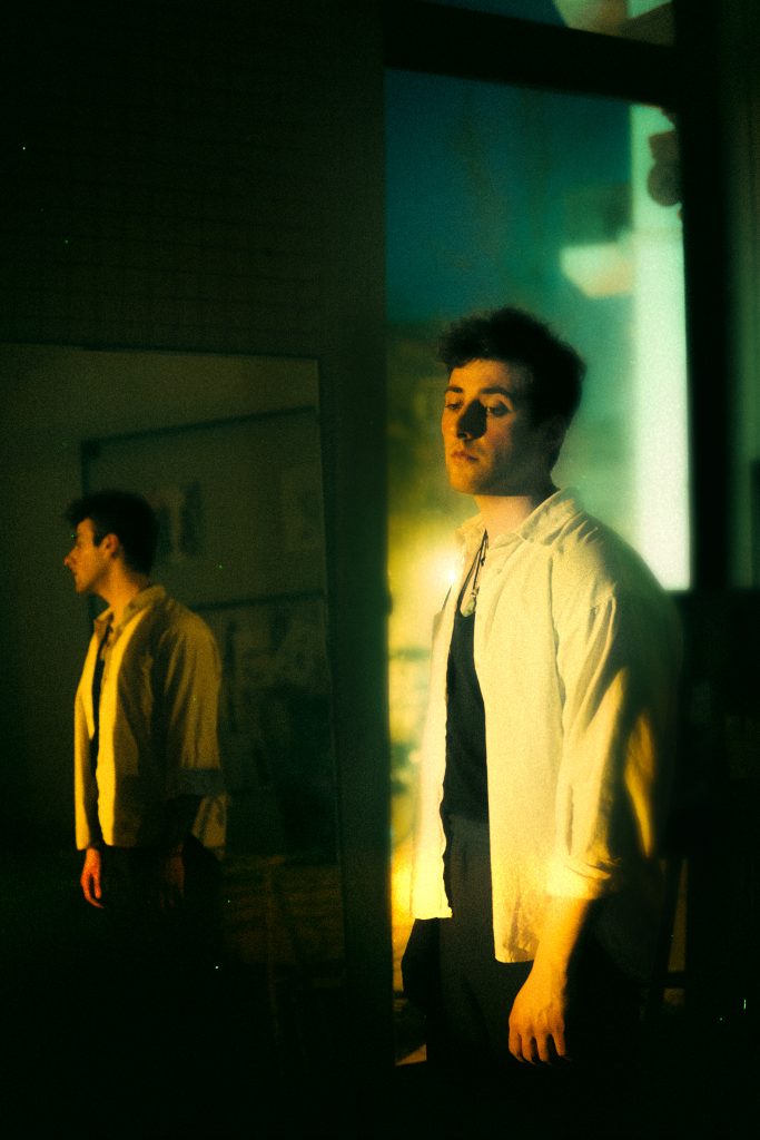 Understanding the Symbolism of The Magician Tarot Card Understanding the Symbolism of The Magician Tarot Card